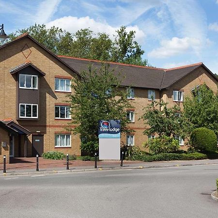 Travelodge Staines Bagian luar foto