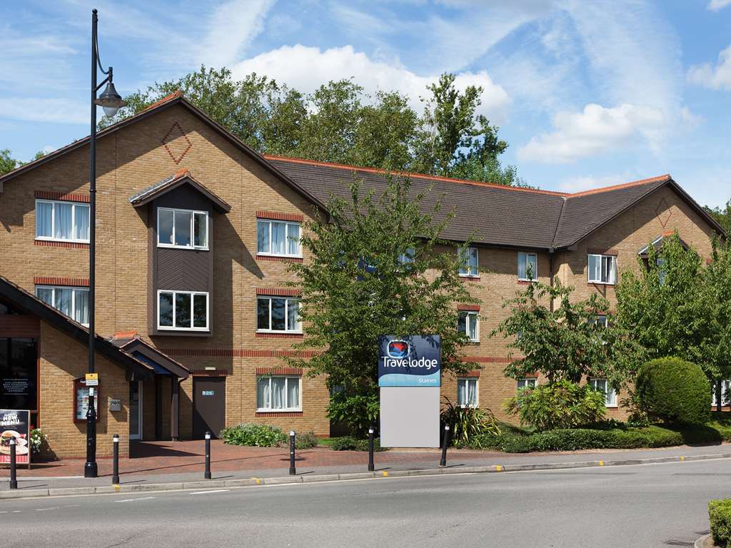 Travelodge Staines Bagian luar foto
